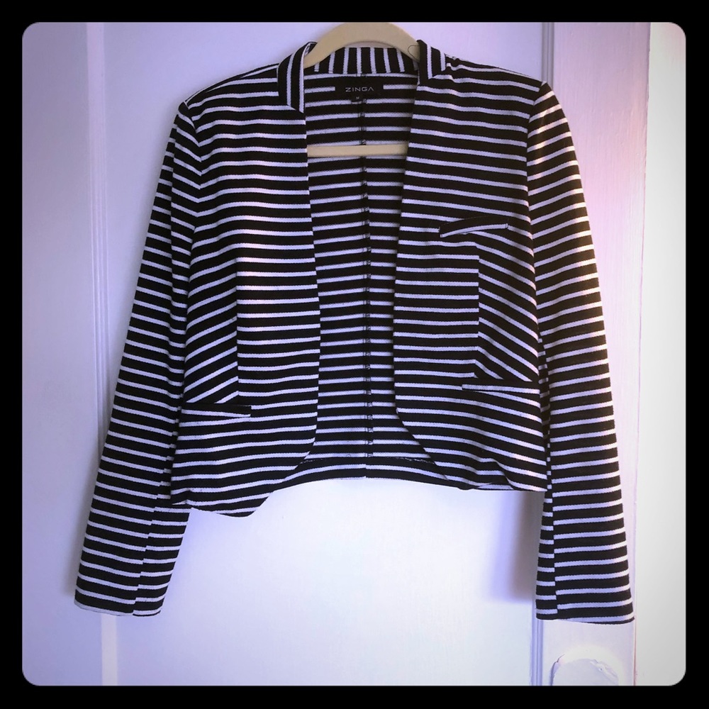 Black and white stripped casual blazer